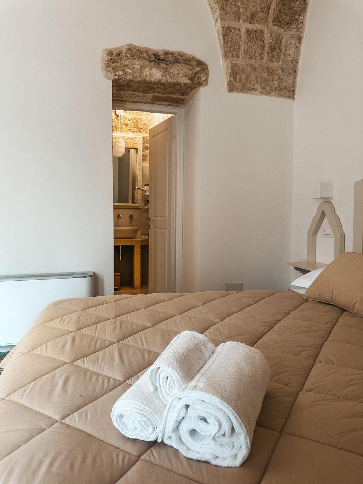 Palazzo Alma Luxury Rooms Казарано Екстериор снимка