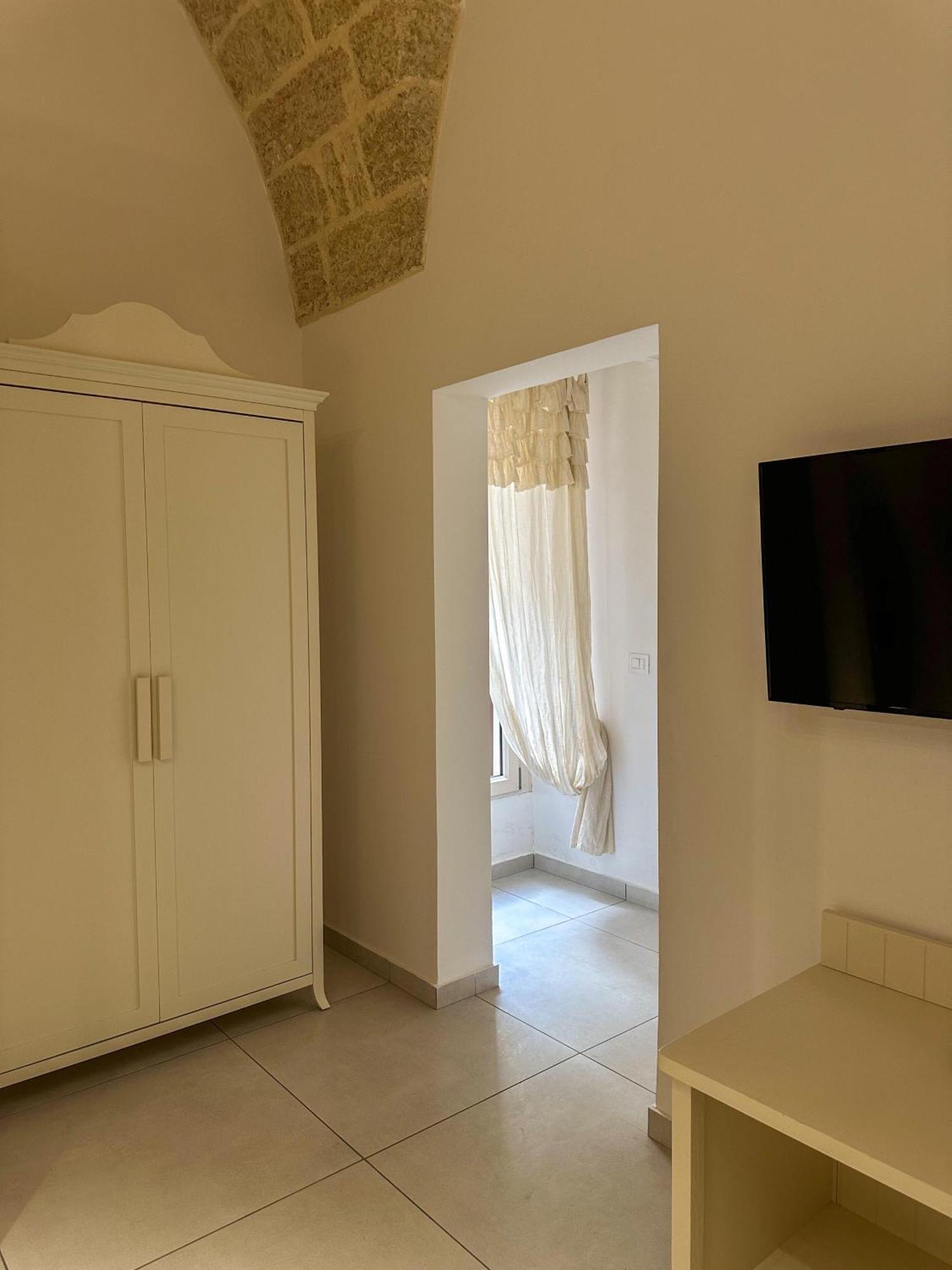 Palazzo Alma Luxury Rooms Казарано Екстериор снимка