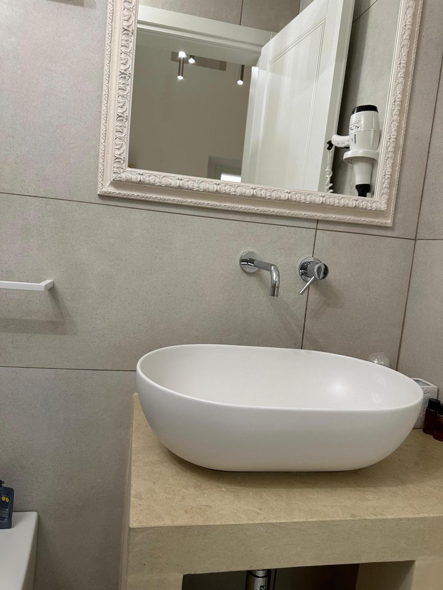Palazzo Alma Luxury Rooms Казарано Екстериор снимка