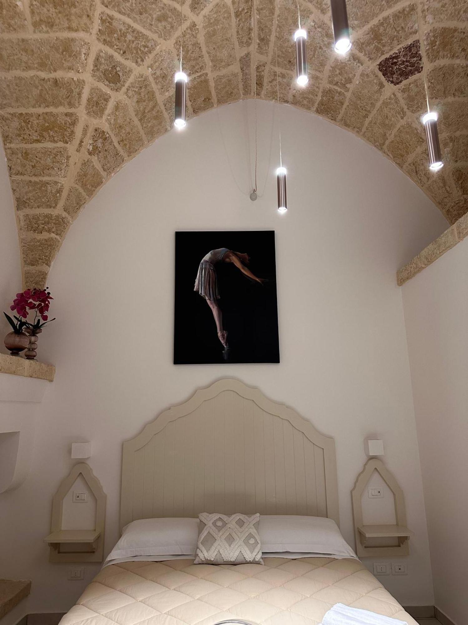 Palazzo Alma Luxury Rooms Казарано Екстериор снимка