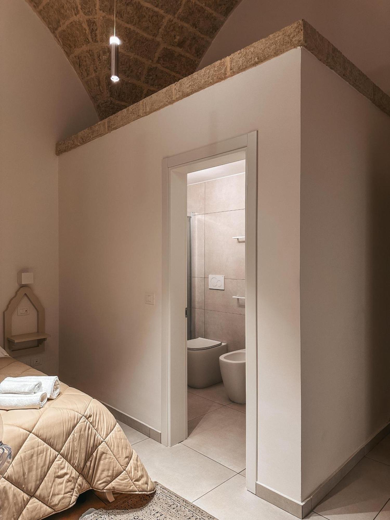 Palazzo Alma Luxury Rooms Казарано Екстериор снимка