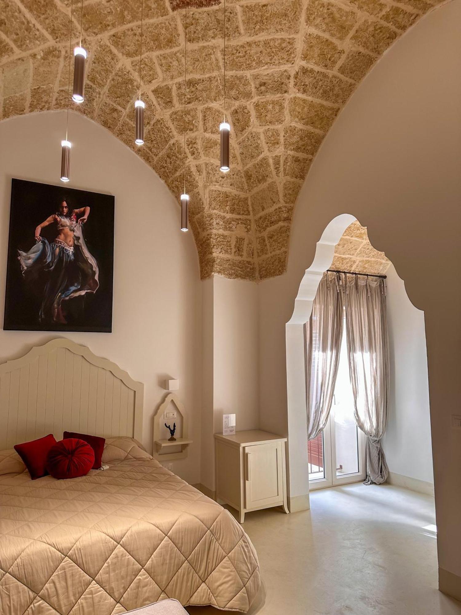 Palazzo Alma Luxury Rooms Казарано Екстериор снимка