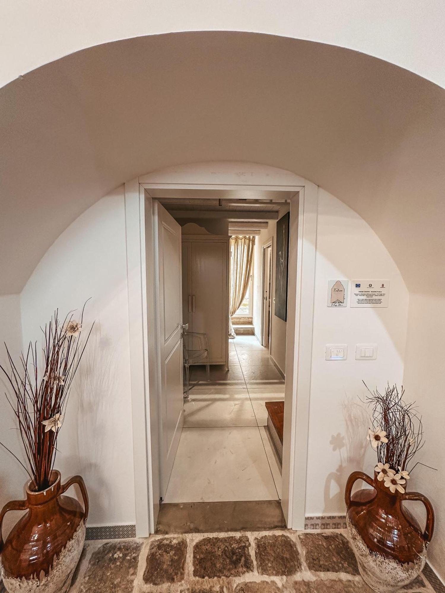 Palazzo Alma Luxury Rooms Казарано Екстериор снимка