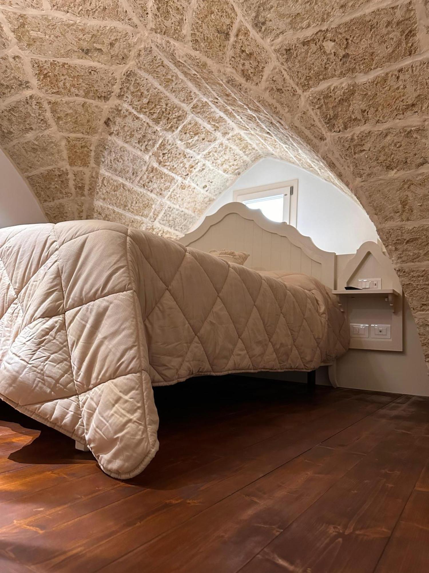 Palazzo Alma Luxury Rooms Казарано Екстериор снимка