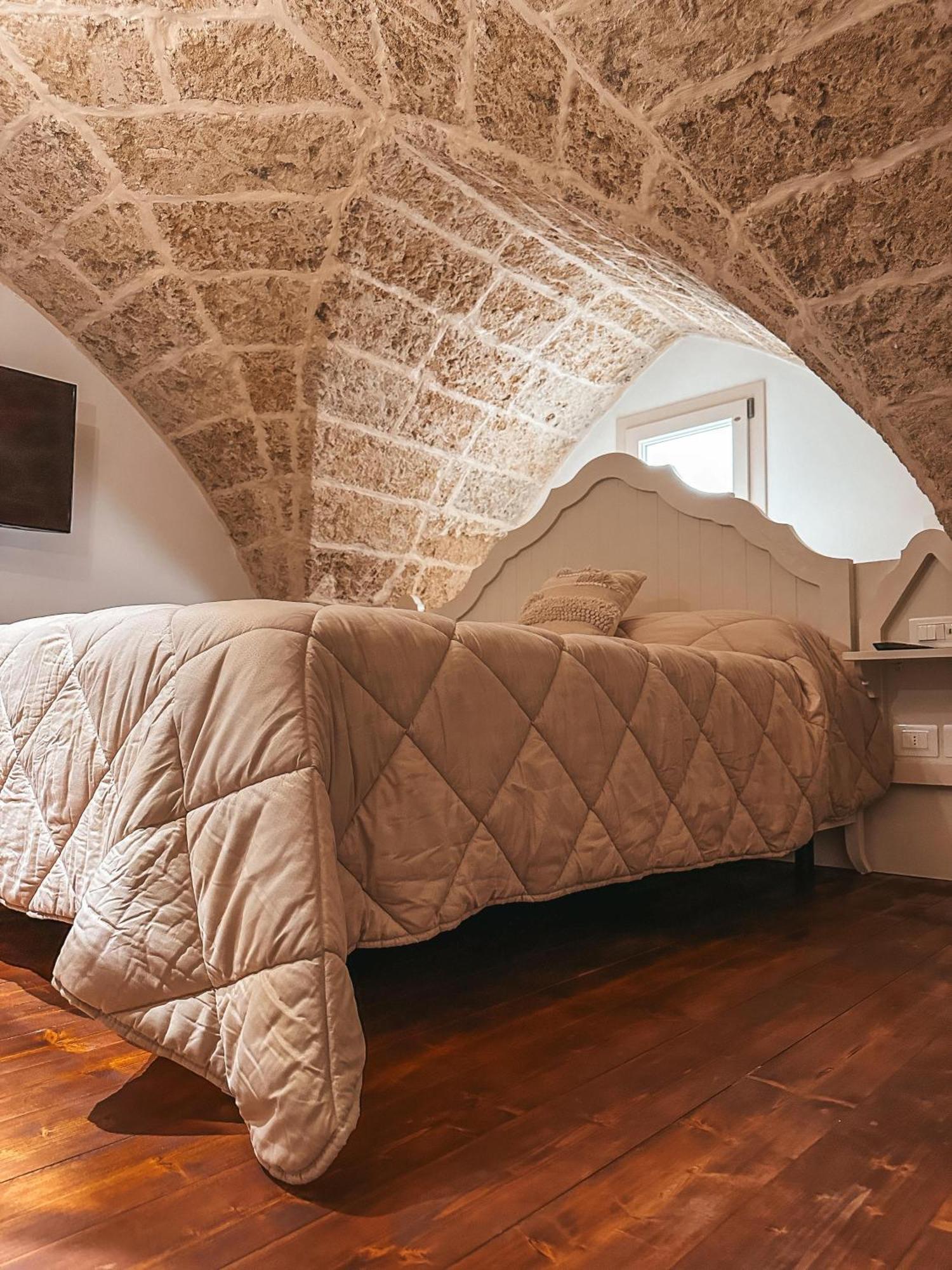 Palazzo Alma Luxury Rooms Казарано Екстериор снимка