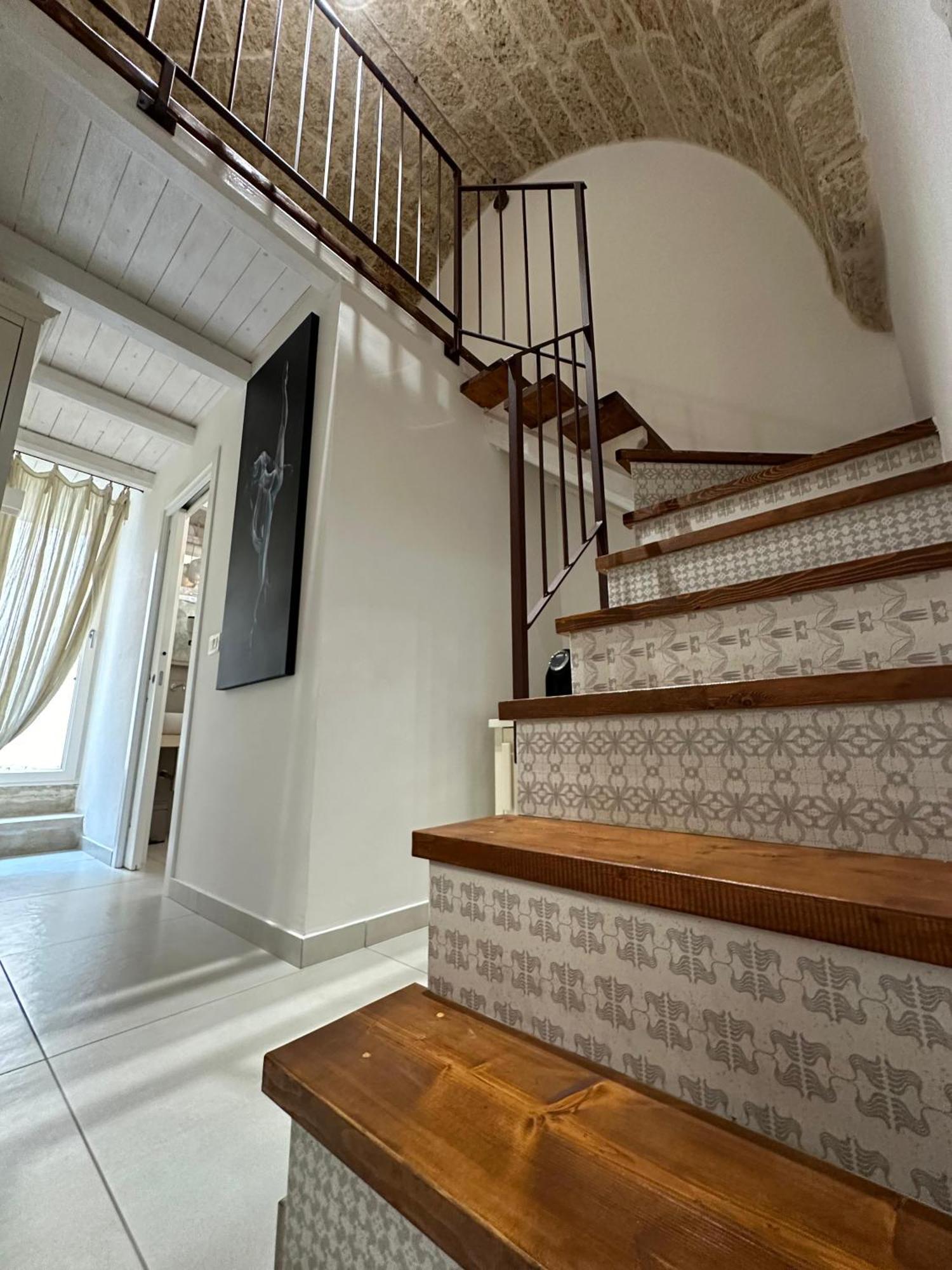Palazzo Alma Luxury Rooms Казарано Екстериор снимка